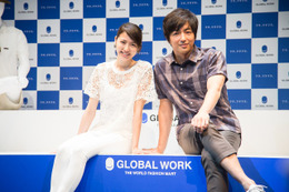 長澤まさみと大沢たかお、グローバルワーク20周年CMで“世界に挑戦” 画像