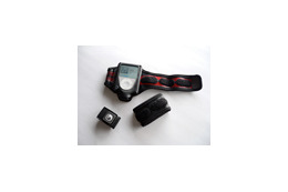ジョギングやスポーツ時のための第3世代iPod nano用スポーツキット——Nike+iPodを他のシューズで利用可能 画像