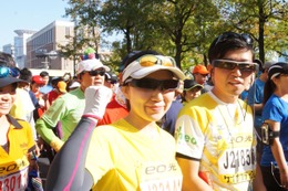 大阪マラソンに女性スタッフが参戦！スマートグラス装着の実証実験に挑戦してみた! 画像