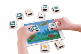 タカラトミー、iPadと立体キューブであそぶ遊育トイ「Cube touch」発表 画像