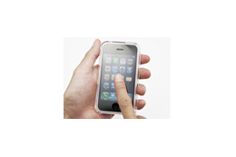 iPhoneのタッチディスプレイも保護するハードケース——価格2,280円 画像