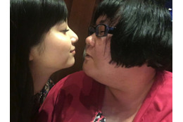 安藤なつが新川優愛とキス!?　ブログで写真を公開 画像