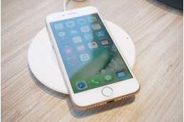 “安全性”に自信あり!iPhone X対応のワイヤレス充電パッドを販売するベルキン 画像