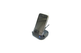 サンコー、スタンド代わりに置いたまま同期/充電が可能なiPhone 3G用クレードル 画像