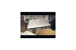 【ビデオニュース】新MacBookの筺体とマルチタッチジェスチャーをチェック 画像