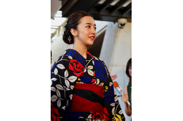 板野友美、「熱海国際映画祭」レッドカーペットに浴衣で登場 画像