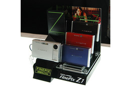 富士写、ISO800対応の薄型スタイリッシュデジカメ「FinePix Z1」　512万画素＆2.5型液晶 画像