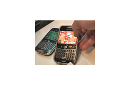 【BlackBerry Day 2009 Vol.2】BlackBerryの背景やアイコンを自分好みに 画像