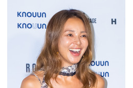 秋山成勲の妻SHIHO、YouTubeチャンネルが6日で登録者数20万人突破!韓国で大人気 画像