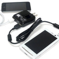モバクルツイン for スマートフォンでのXperiaの充電イメージ（Xperiaは別売）