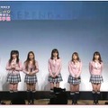 会見には前田敦子、大島優子、板野友美、小嶋陽菜ら6人が新曲「桜の木になろう」の衣装で登場