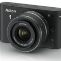 「Nikon 1 J1 標準ズームレンズキット」ブラック