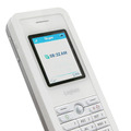 　ロジテックは、パソコンを使わずにIEEE802.11b/g規格の無線LANアクセスポイントにダイレクトに接続して、コードレスでSkypeによる音声通話が可能な国内初のSkype専用無線LAN携帯端末「LAN-WSPH01WH」を9月下旬に発売する。価格は25,100円。