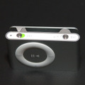 世界最小MP3プレーヤーiPod shuffle。電源ボタンも付いた