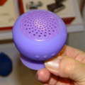 こちらは現在発売されているSticky Speakerの小型モデル