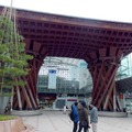 新幹線開業を待つ金沢駅（2月22日）《撮影　高木啓》