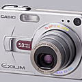 カシオ、2.0型液晶搭載の500万画素デジカメ「EXILIM ZOOM EX-Z50」 画像