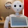 日産が導入した人型ロボット Pepper