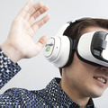 「Gear VR」と併用することで、より没入感を得られる専用ヘッドホン「Entrim 4D」