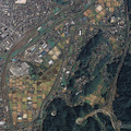 敦賀駅上空、右が北陸道、まんなかが国道8号（敦賀バイパス）
