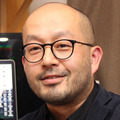 ヨーロッパにまで活躍の幅を広げているプロダクトデザイナーの喜多俊之氏に師事し、11年に独立してRKDS（リュウコゼキデザインスタジオ）を設立した小関隆一氏
