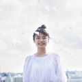 足立佳奈、NHKのキャンペーンオリジナルソングを歌う