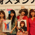 （左から）華麗に変身したモエヤンの2人、桜塚やっくん、ヘアメイクアーティストの大久保美幸