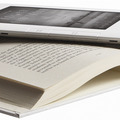 無線LANによるコンテンツ配信に対応した電子ブックリーダー「Kindle 2」
