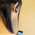 　「SBT03」は、通話だけでなく、楽曲再生も可能なiPhone 3G/iPhone 3GS用としても最適なA2DP対応Bluetoothヘッドセットである。