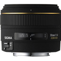 　シグマは、デジタル専用大口径標準レンズ「30mm F1.4 EX DC HSM」ニコン用の発売日を7月3日に決定した。価格は57,750円。