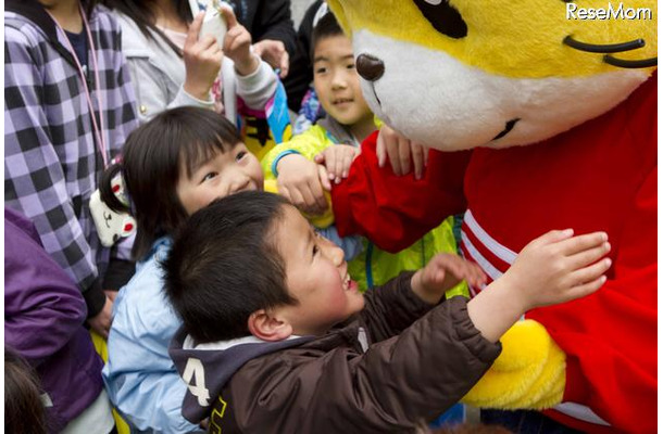 しまじろうと子ども達