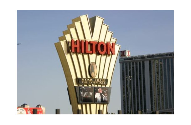 コンベンションセンターに隣接するのは「ラスベガス ヒルトンホテル」。ヒルトンホテルといえば、スタートレックエクスペリエンスだ。とはとあるトレッキーの弁。バニー・マニロウのショウもあるらしい