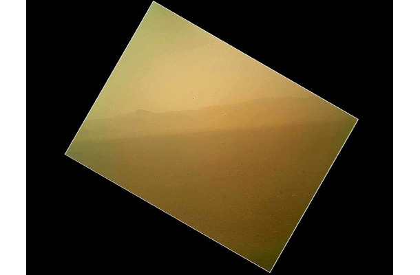火星表面に着陸したキュリオシティからの、最初のカラー画像