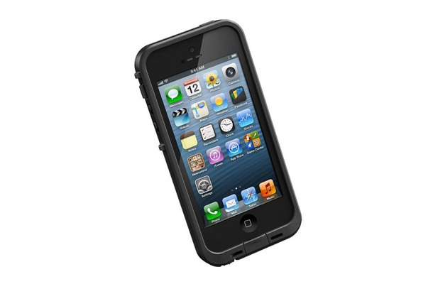 防水、防塵はIP-68クリア、耐衝撃性MIL STD 810F-516対応の「LifeProof fre iPhone 5 Case」