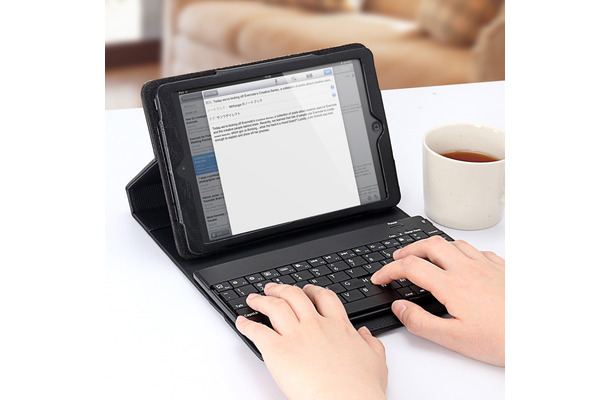 Bluetoothキーボードが付属したiPad miniケース