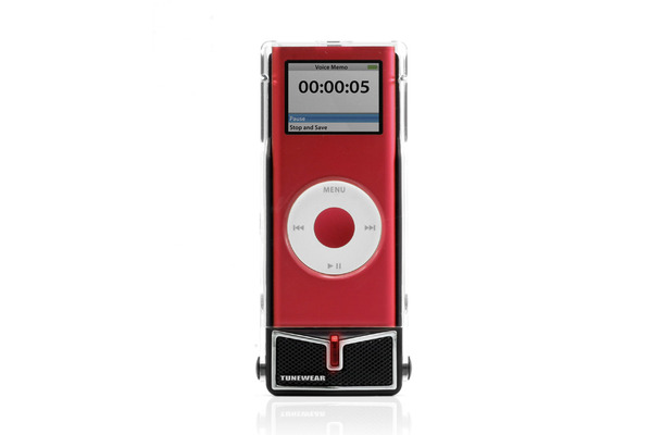 TUNEWEAR Stereo Sound Recorder for iPod nano（iPod nanoとの接続例）