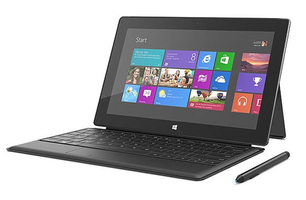 Windows 8 Proを搭載したタブレットPC「Surface Pro」。日本では128GBモデルと256GBモデルがラインナップ