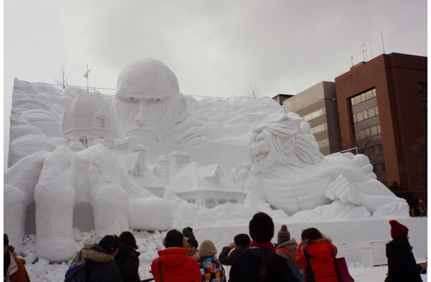 進撃の巨人 大雪像