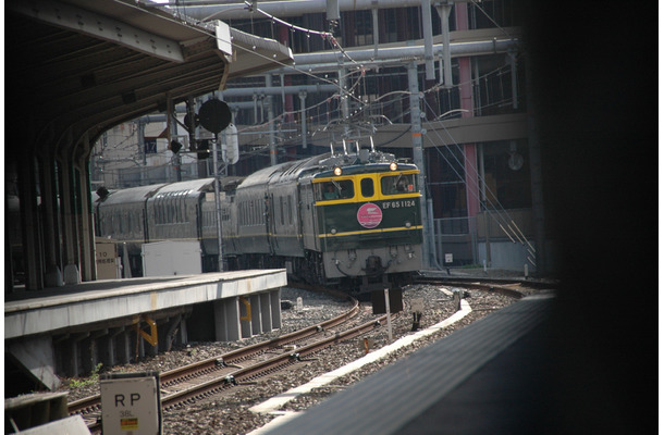 最終のトワイライトエクスプレスが神戸方面から入線してきた。
