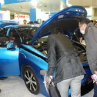 トヨタ自動車「MIRAI」に黒山の人だかり……スマートエネルギーウィーク 画像