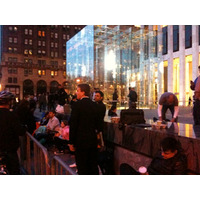 いよいよ明日、米国で「iPad」販売開始！前日のアップルストア ニューヨーク 5番街店 画像
