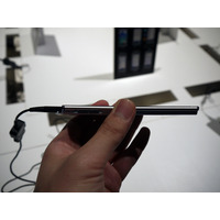 NTTドコモ、春モデルスマートフォン「Xperia arc」「MEDIAS N-04C」の事前予約を開始 画像