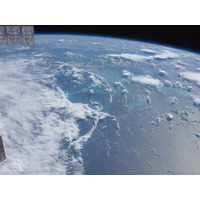 NASA、宇宙から見たハリケーン「アイリーン」 画像
