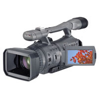 ソニー、新開発のCMOSを3枚使用したHDV規格対応HDビデオカメラ「HDR-FX7」 画像