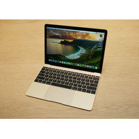 1つのポートにまとめられた「USB-C」の採用でどうなる？ 新型「MacBook」ファーストインプレッション 画像