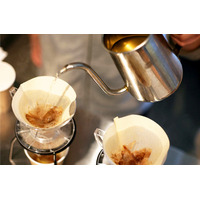 コーヒー器具で“味噌汁”をドリップ!? 原宿にミソスープスタンド期間限定オープン 画像