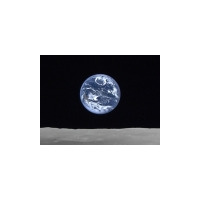 チャンスは年2回、満月ならぬ「満地球」——「かぐや」のハイビジョンカメラが撮影 画像