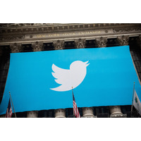 Twitter、テロ助長アカウントを23.5万件停止措置に 画像