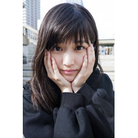 東宝シンデレラグランプリ受賞の福本莉子がファースト写真集発売 画像