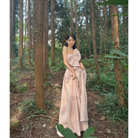 堀未央奈、10月15日の誕生日にドレス姿で美しいデコルテ披露 画像